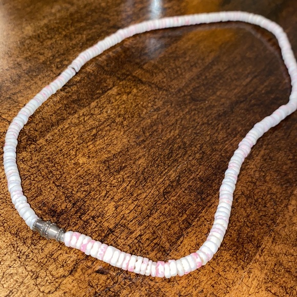 Vintage beachy coral theme necklace. Almost 18 inches long. Pink and white - Picture 2 of 7